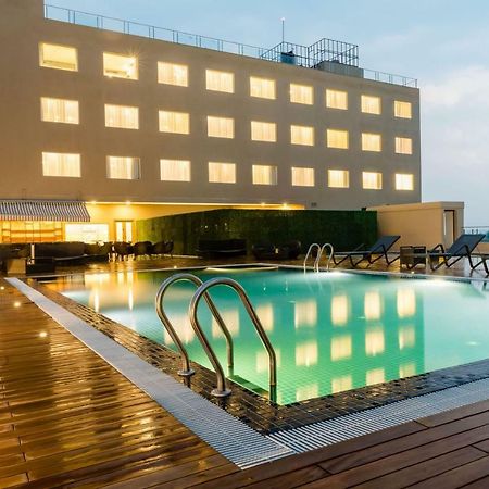 Vivanta Chitwan Bharatpur Bharatpur  Buitenkant foto