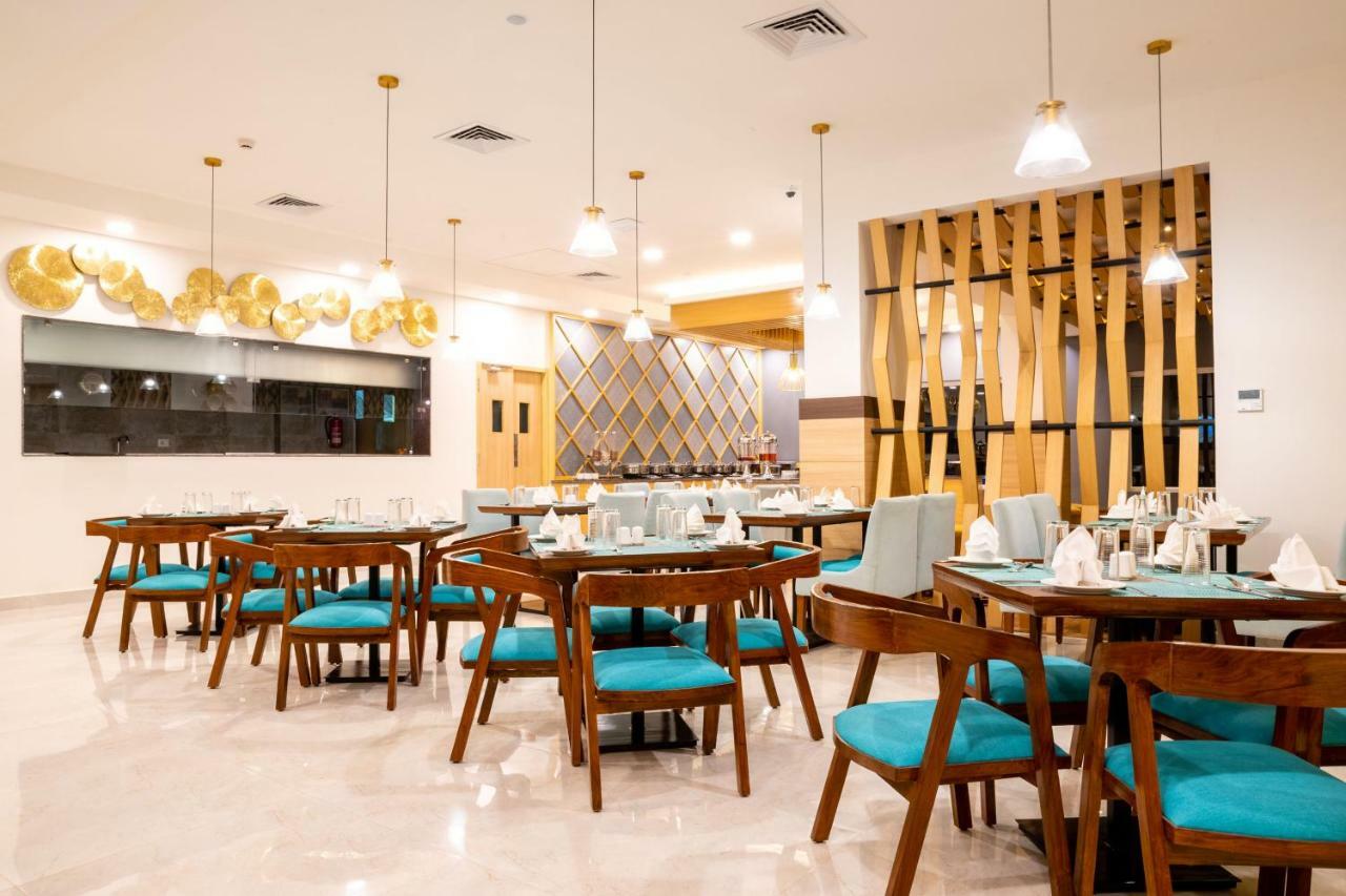 Vivanta Chitwan Bharatpur Bharatpur  Buitenkant foto