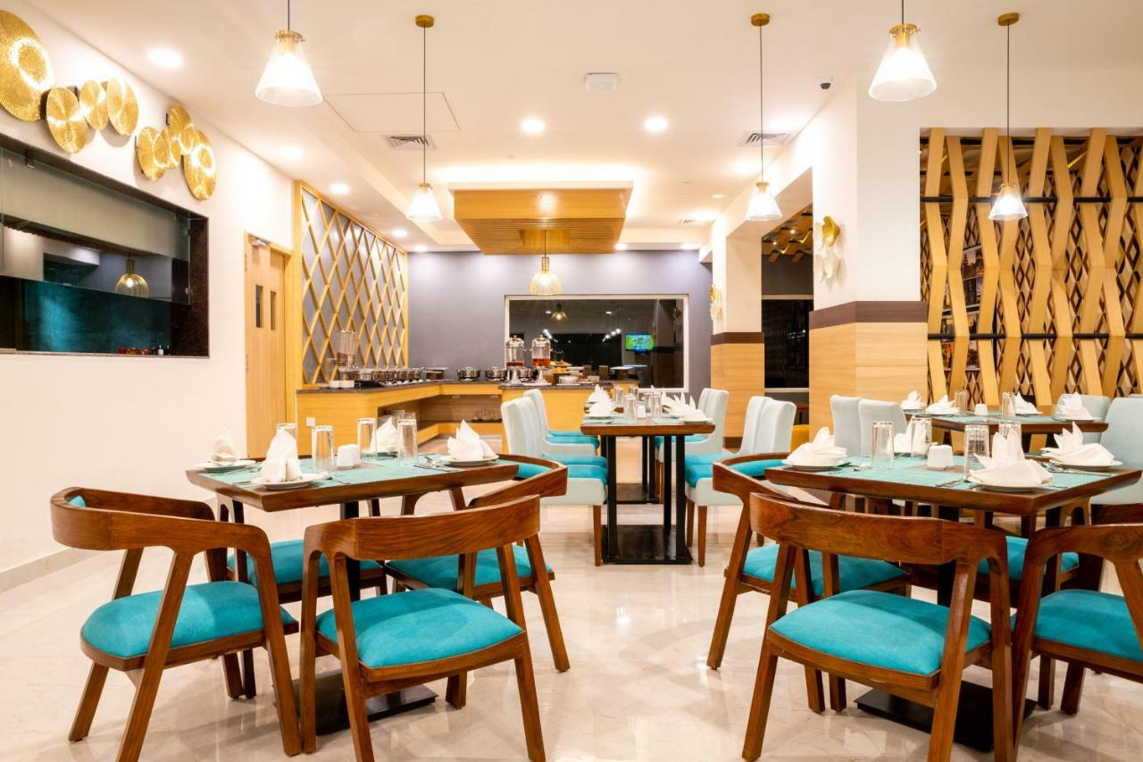 Vivanta Chitwan Bharatpur Bharatpur  Buitenkant foto
