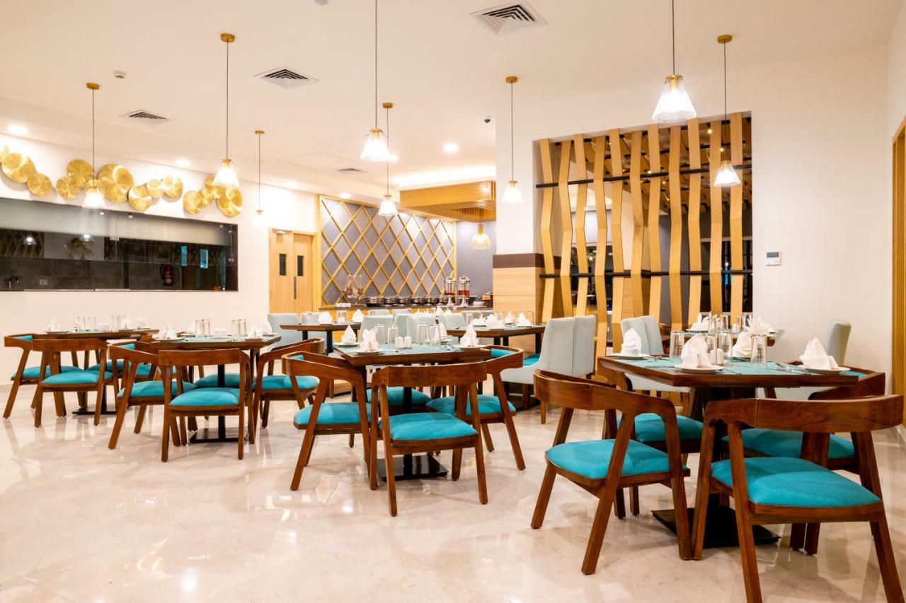 Vivanta Chitwan Bharatpur Bharatpur  Buitenkant foto