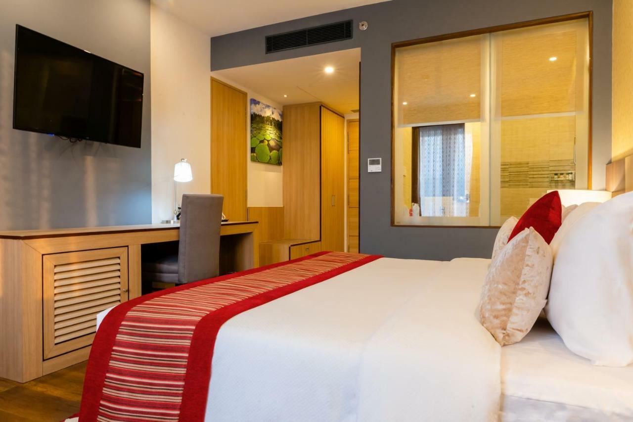 Vivanta Chitwan Bharatpur Bharatpur  Buitenkant foto